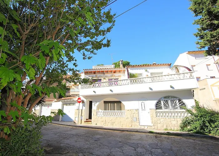 Isis By Interhome * L' Escala